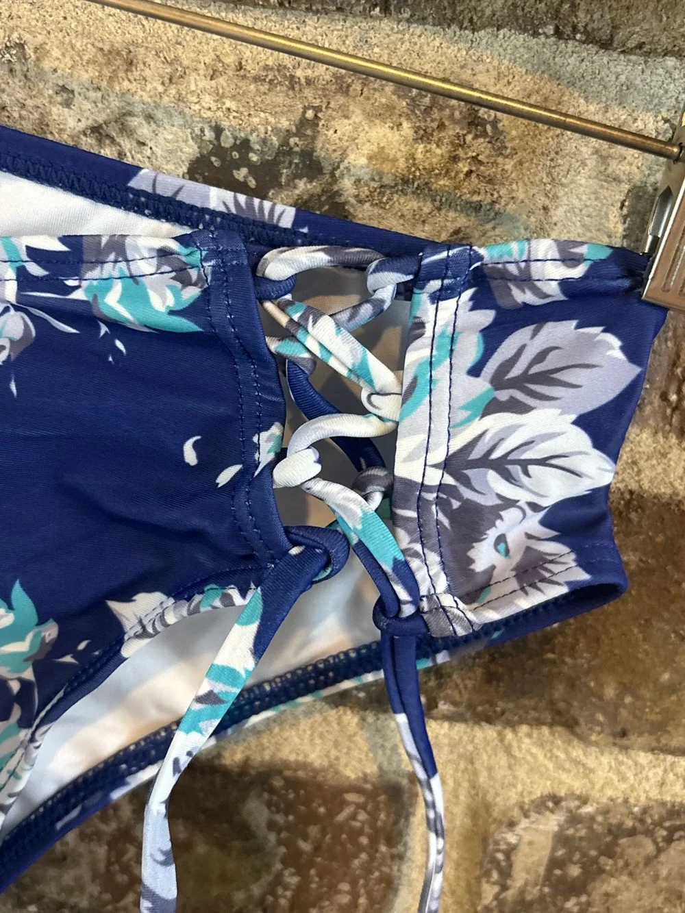 Beachsissi Women’s Navy Blue Floral Two-Piece Swim Set Size XL